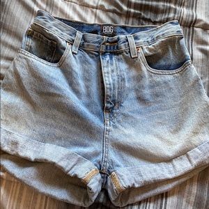 BDG Mom high rise shorts